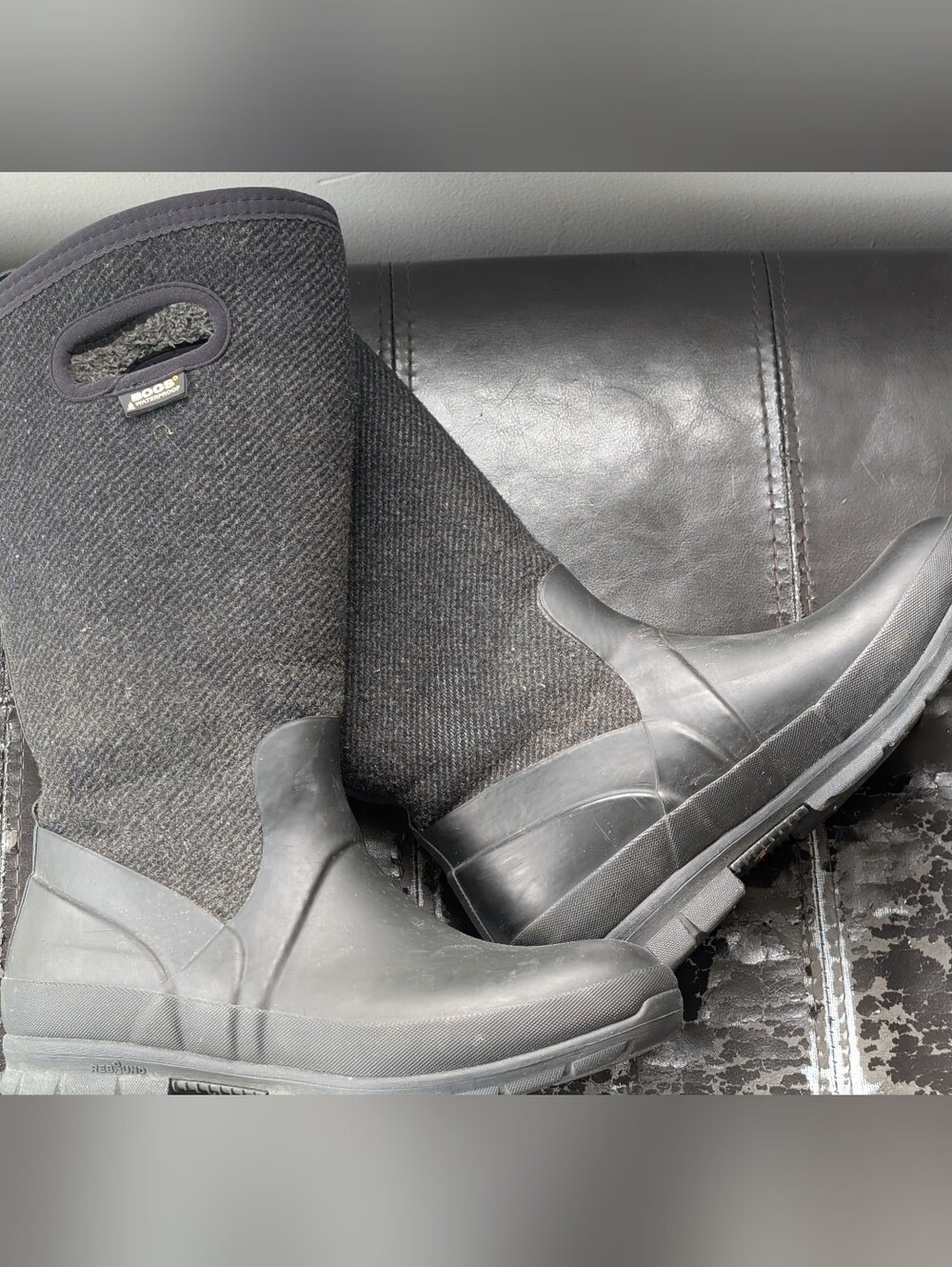 Bogs Women's Black Wool-Blend Waterproof Mid Calf Boots size 9*/9.5